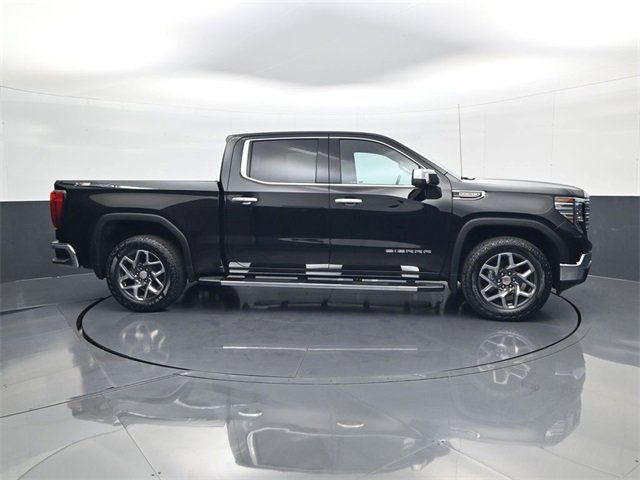 Used 2023 GMC Sierra 1500 SLT w/ SLT Premium Package image 4