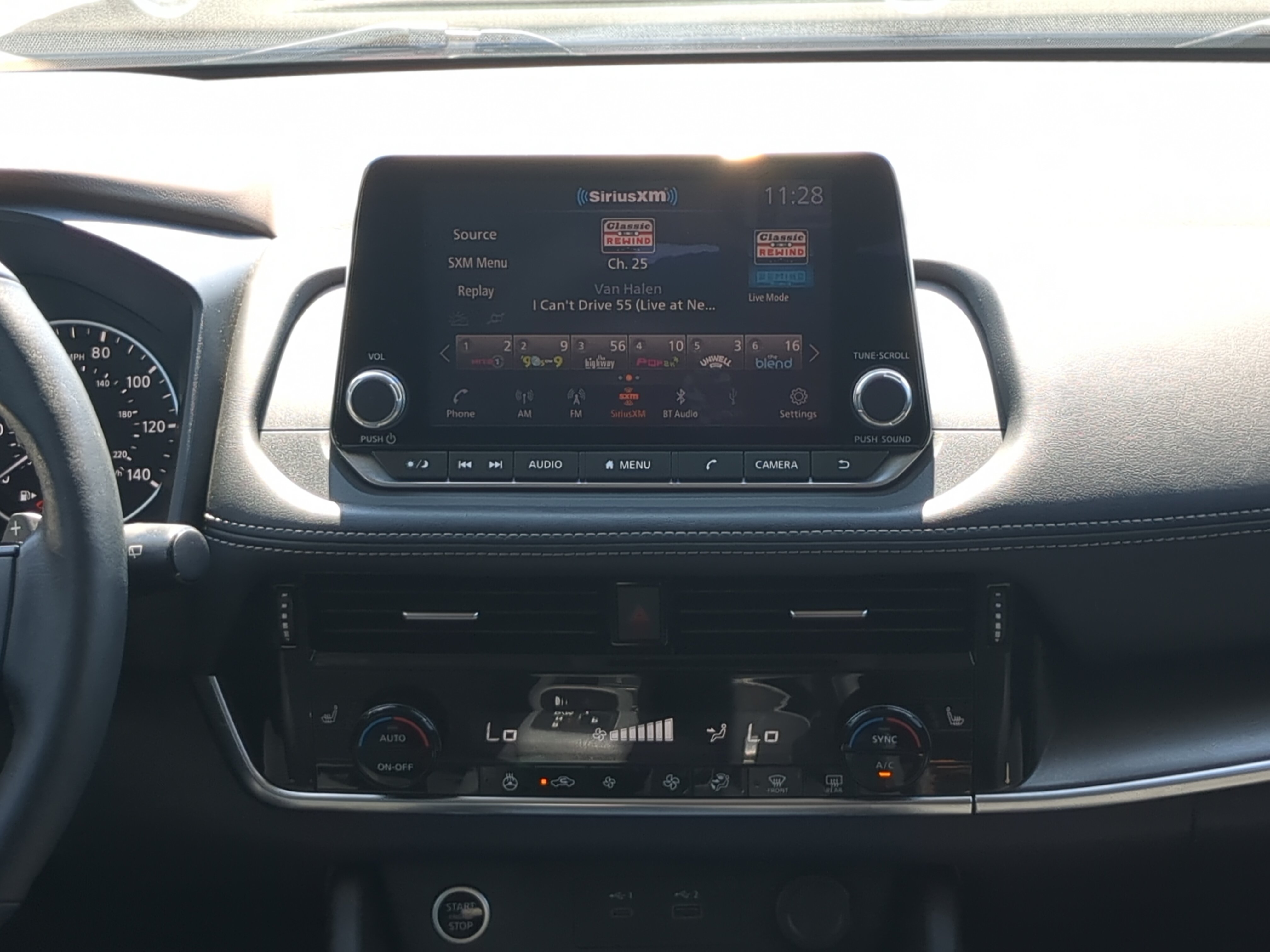 Used 2021 Nissan Rogue SV w/ Premium Package FWD image 16