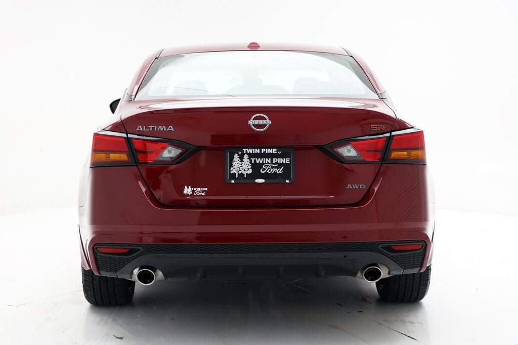 Used 2025 Nissan Altima 2.5 SR AWD/4WD image 8