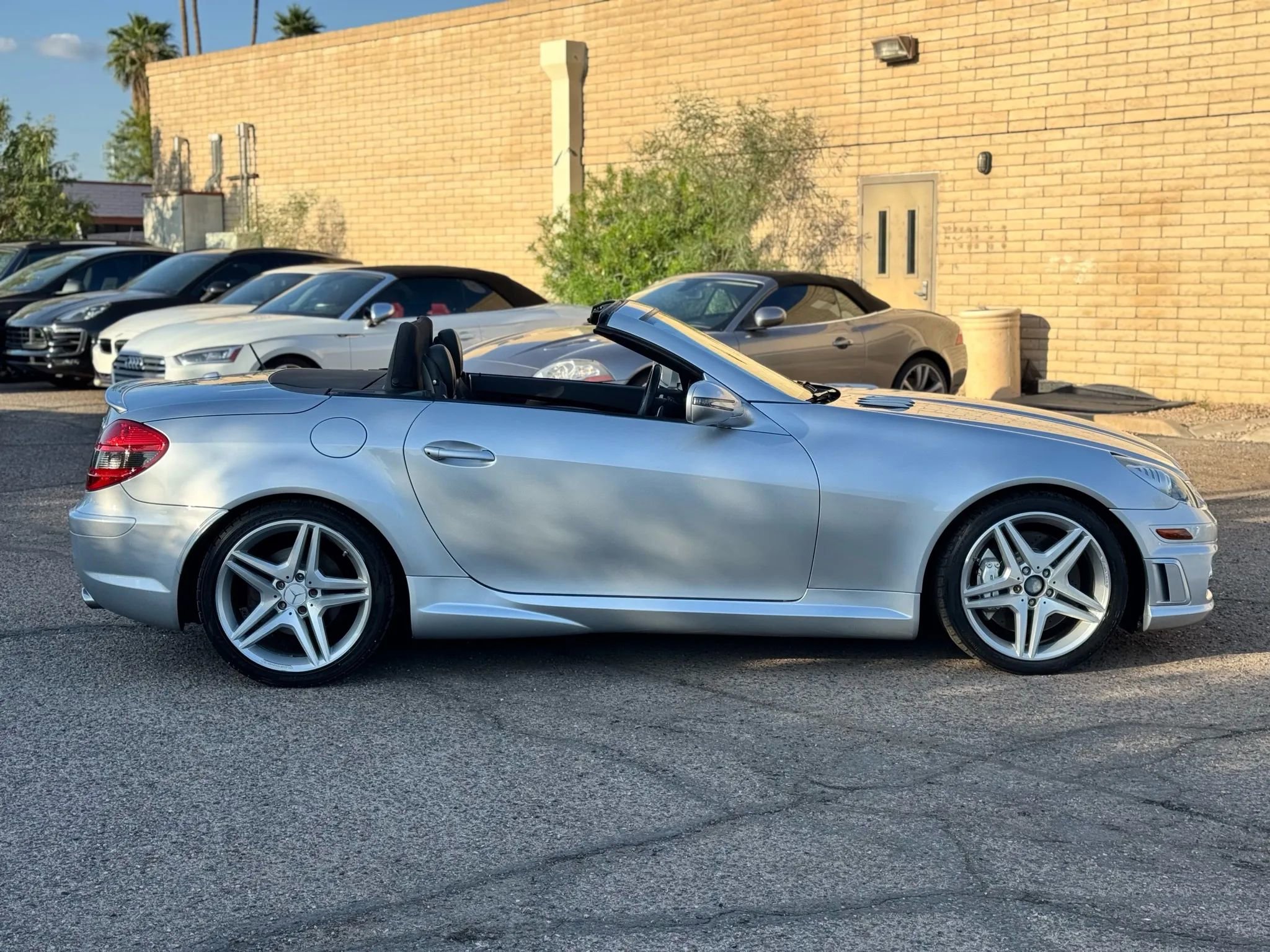 Used 2009 Mercedes-Benz SLK 55 AMG image 6