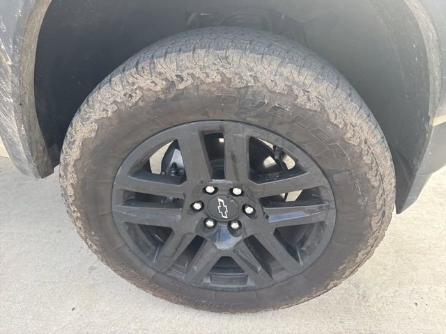 Used 2024 Chevrolet Colorado Trail Boss w/ Advanced Trailering Package image 2