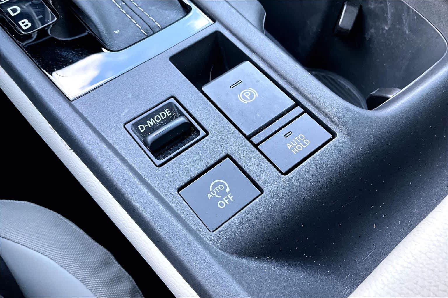 Certified 2026 Nissan Sentra SL w/ Floor Mat Package FWD image 34