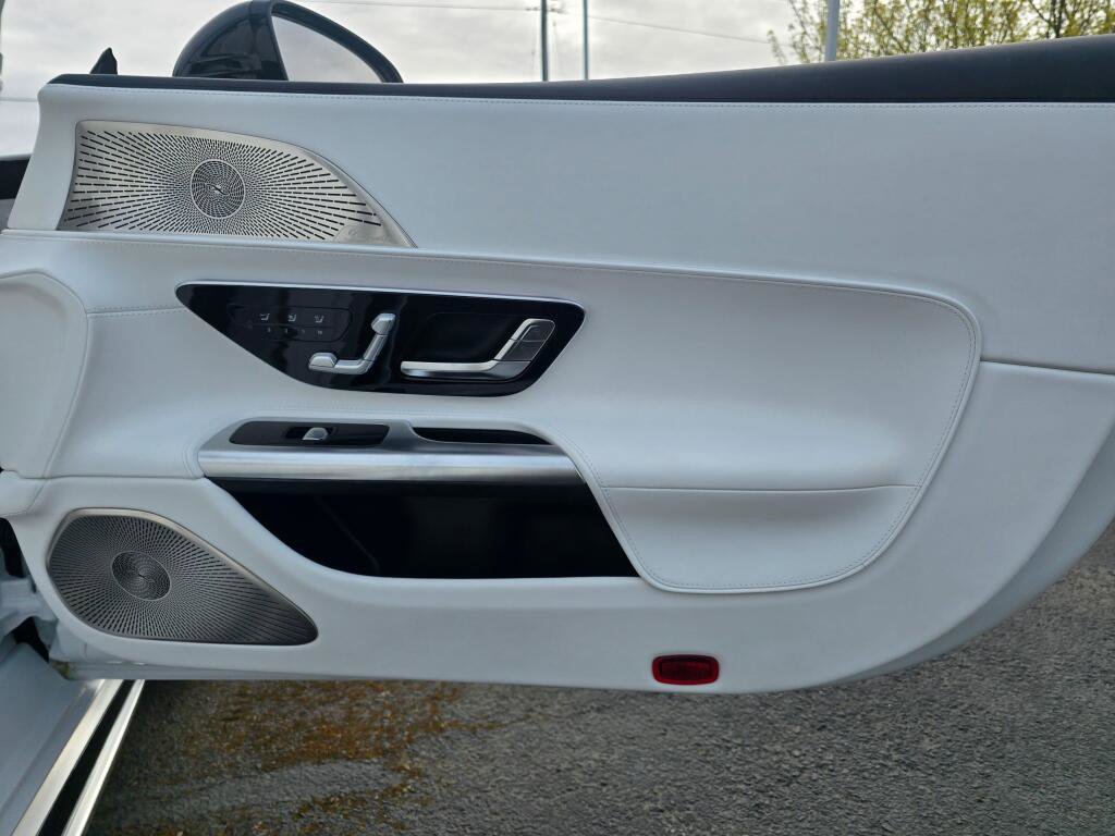New 2026 Mercedes-Benz Maybach SL 680 image 25
