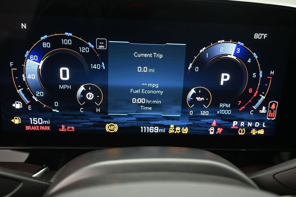 Used 2025 Chevrolet Suburban LT RWD image 11