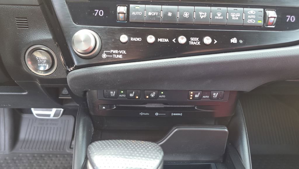 Used 2022 Lexus ES 350 F Sport image 17