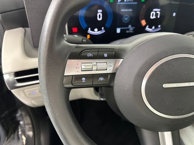 Used 2026 Hyundai Tucson SE FWD image 15