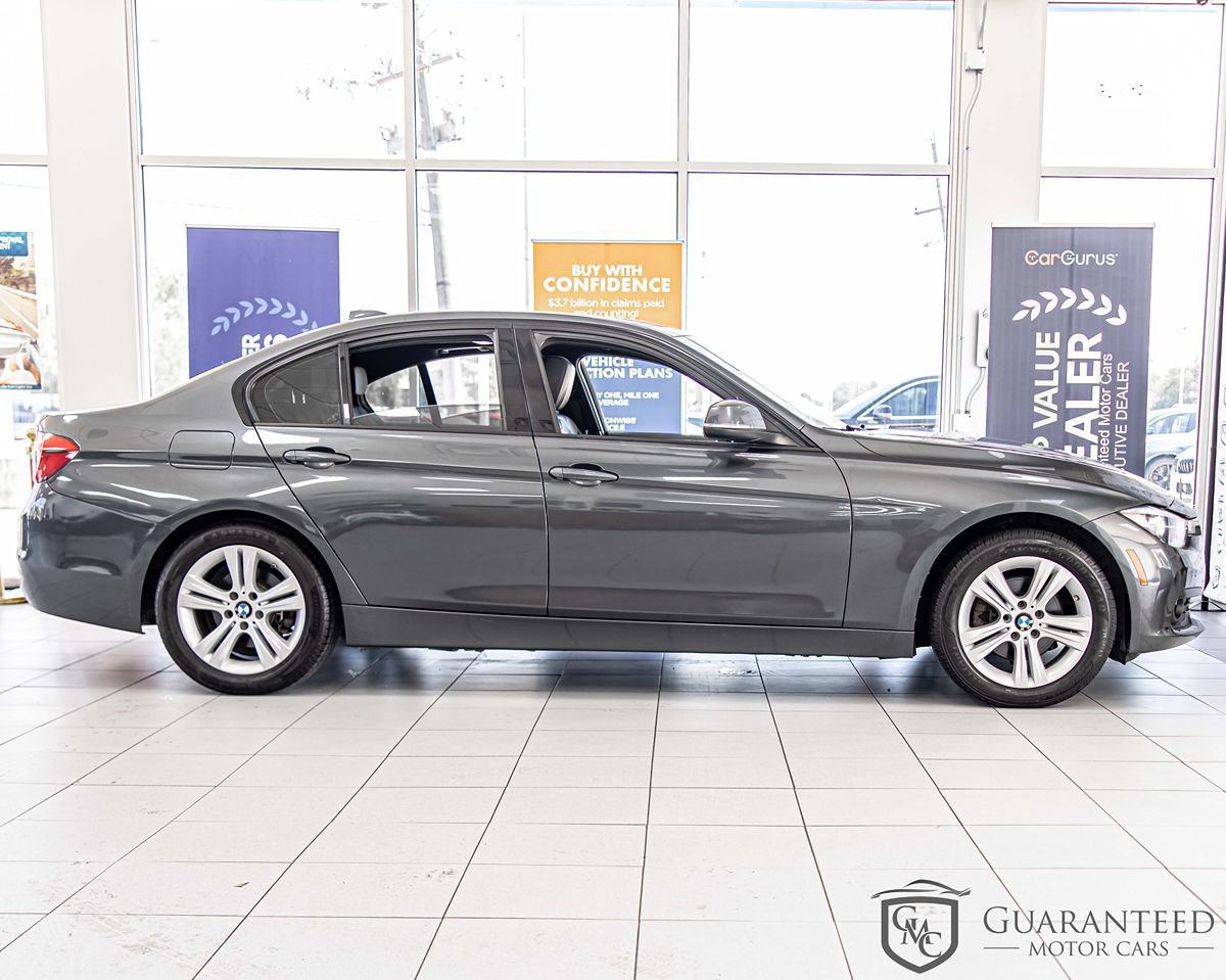 Used 2016 BMW 328i xDrive Sedan AWD/4WD image 9