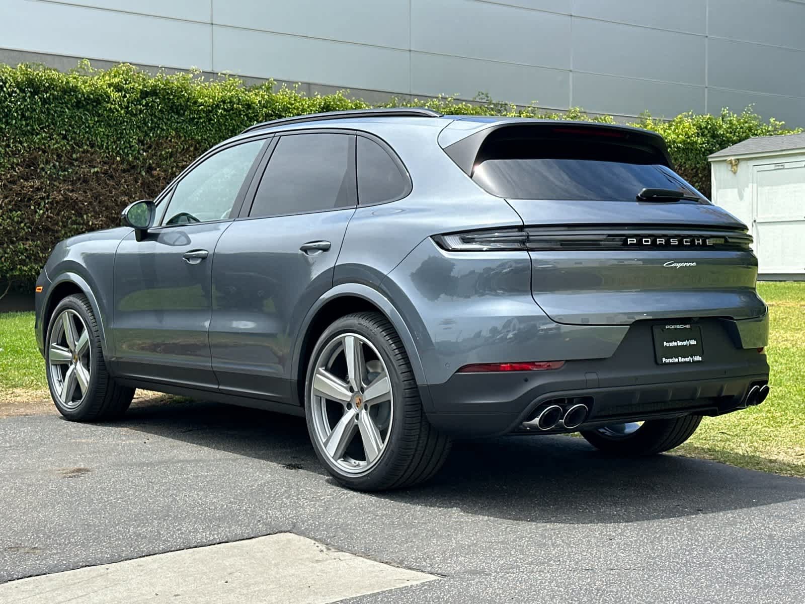New 2026 Porsche Cayenne AWD/4WD image 3