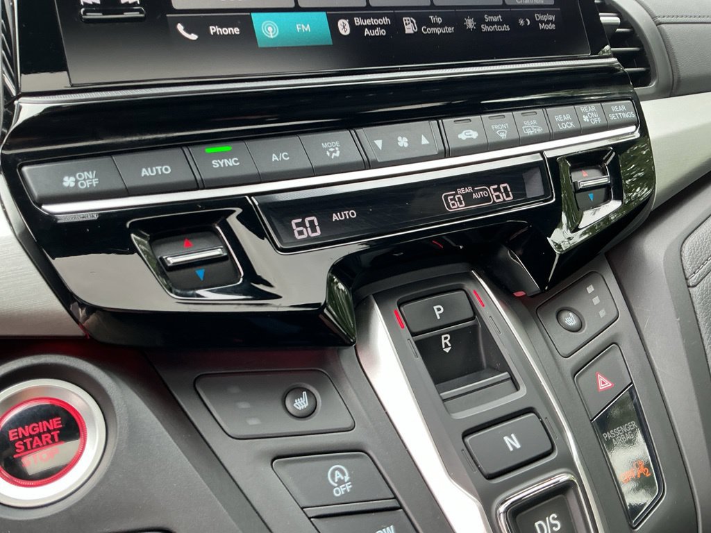 Used 2025 Honda Odyssey Sport-L image 28