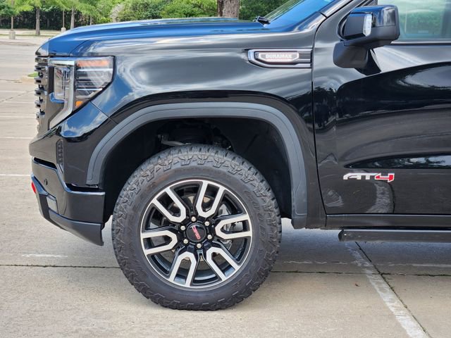 Used 2024 GMC Sierra 1500 AT4 w/ Technology Package AWD/4WD image 8