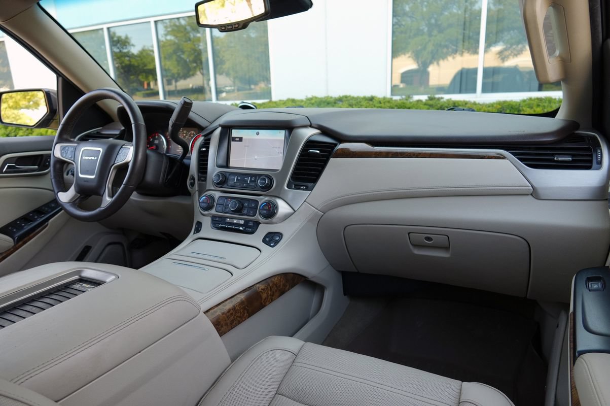 Used 2015 GMC Yukon Denali w/ Open Road Package AWD/4WD image 7