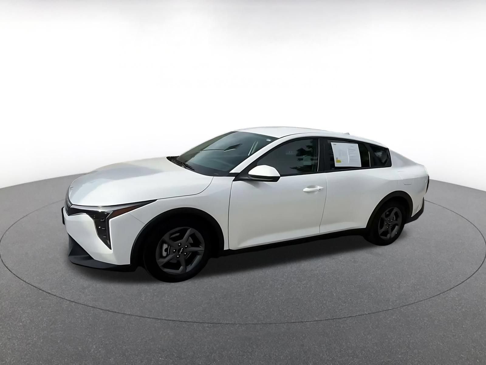 Used 2025 Kia K4 FWD image 8
