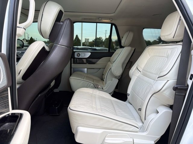 Certified 2023 Lincoln Navigator L Black Label AWD/4WD image 15