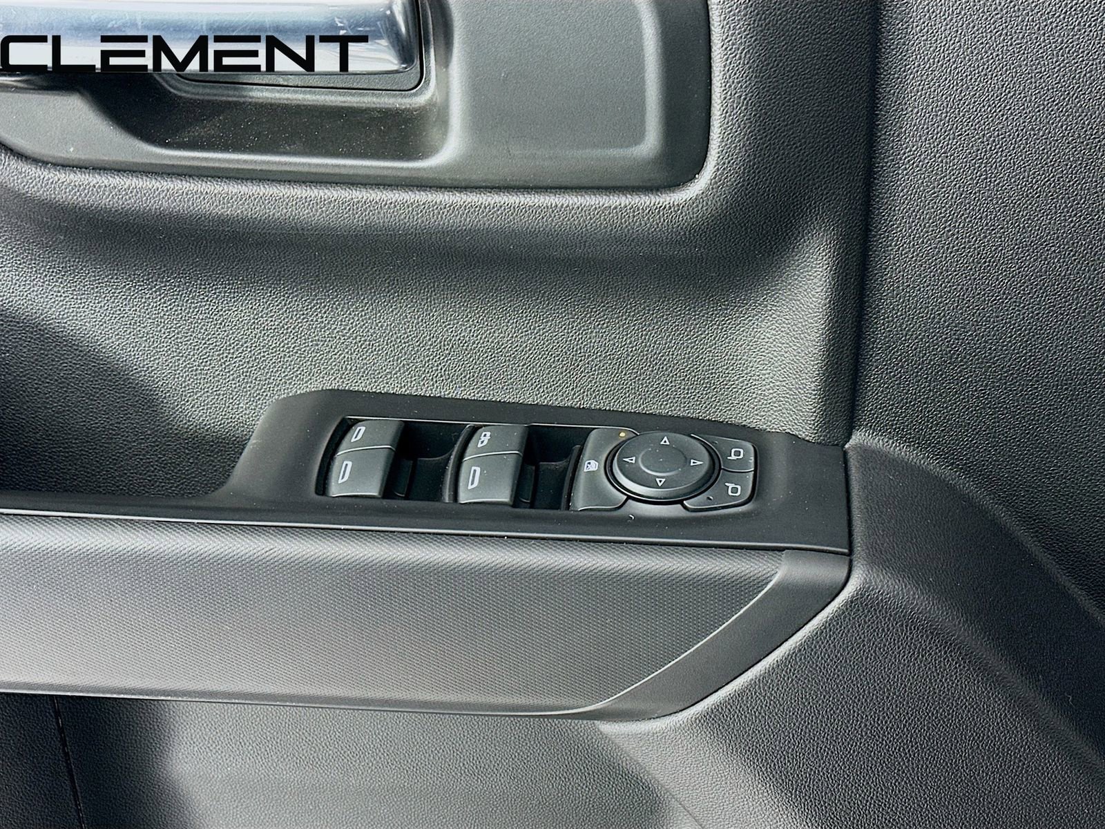 Used 2020 Chevrolet Silverado 1500 Custom w/ Custom Value Package image 22