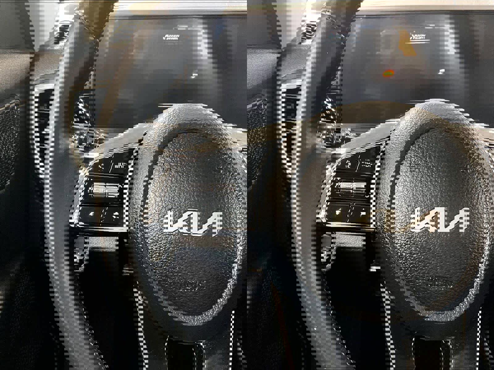 Used 2025 Kia Seltos S image 22