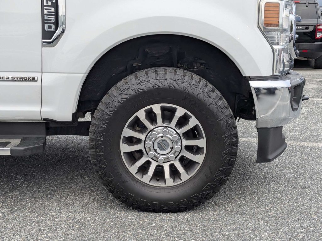 Used 2022 Ford F250 Lariat w/ Lariat Value Package AWD/4WD image 11