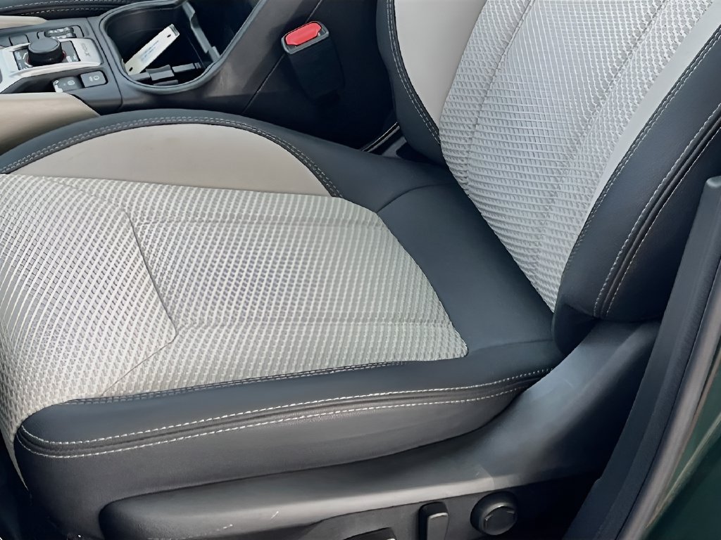 Used 2023 Subaru Forester Premium AWD/4WD image 18