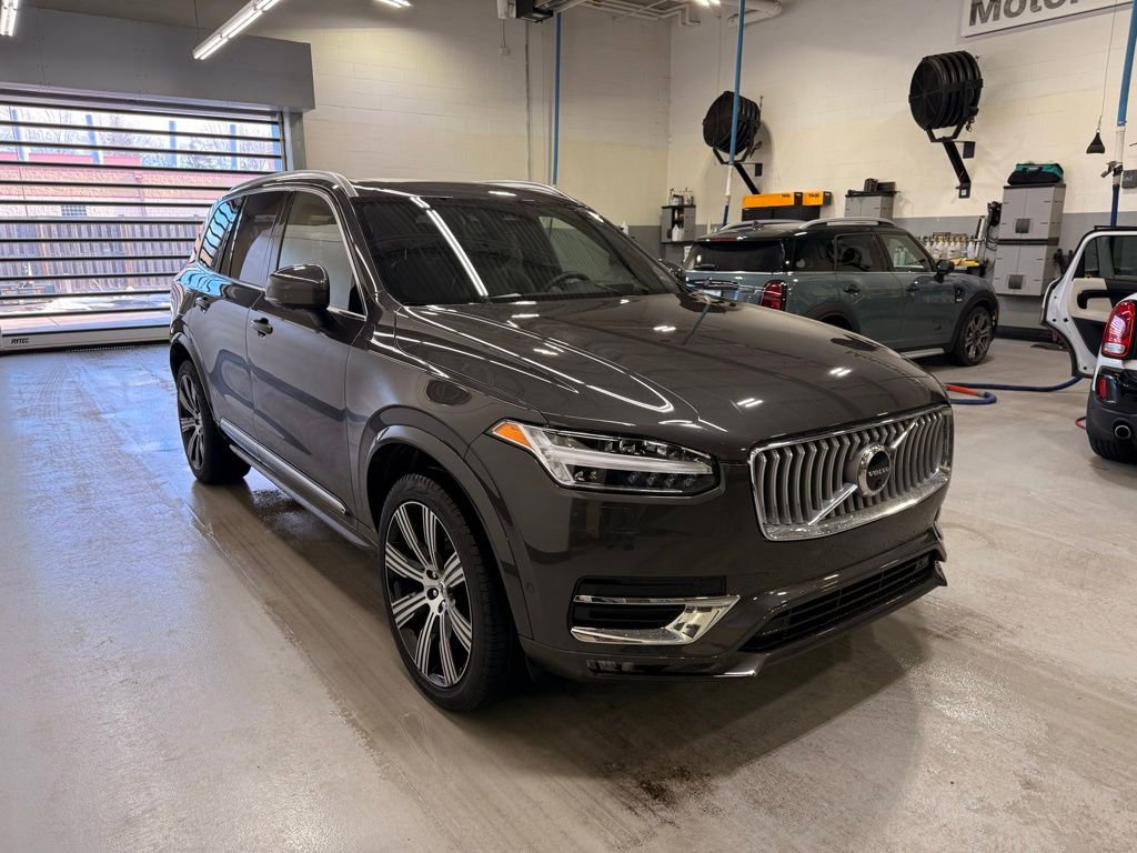 Used 2023 Volvo XC90 B6 Ultimate w/ Protection Package Premier image 7