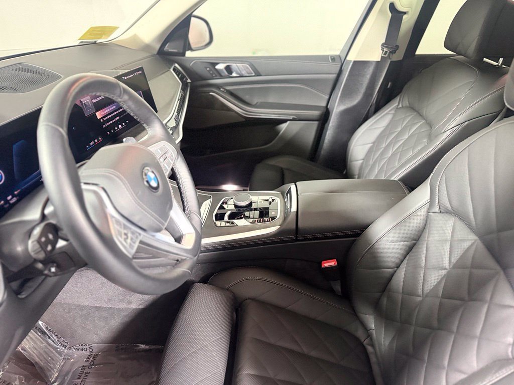 Used 2026 BMW X7 xDrive40i AWD/4WD image 19