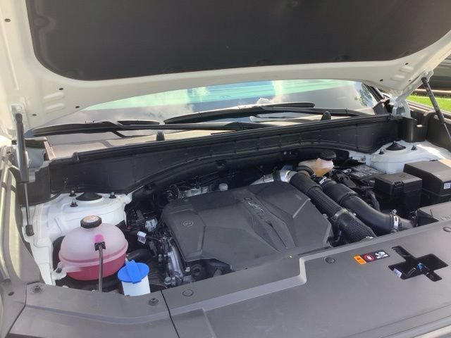 Certified 2025 Hyundai Santa Fe Limited AWD/4WD image 14