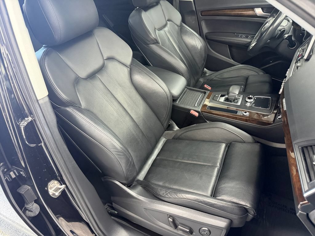 Used 2019 Audi Q5 2.0T Premium Plus w/ Premium Plus Package AWD/4WD image 47