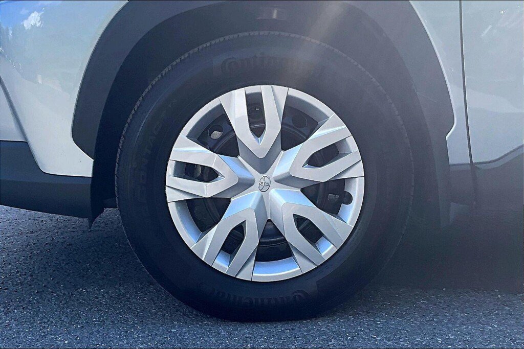 Used 2026 Toyota Corolla Cross L FWD image 16