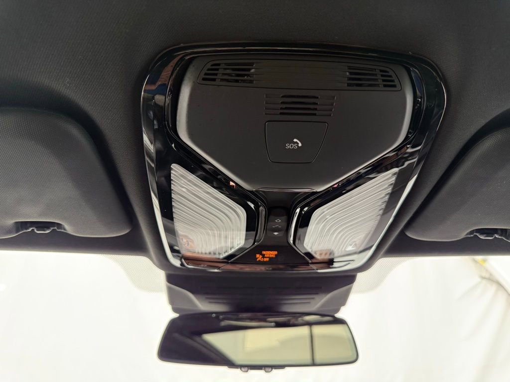 Used 2024 BMW X5 xDrive40i w/ Premium Package image 46