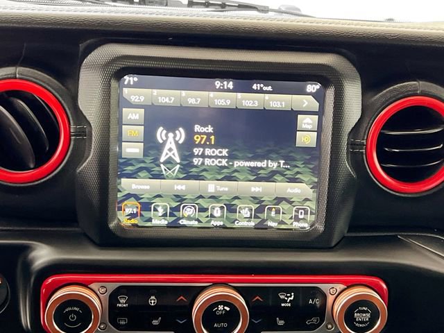 Used 2018 Jeep Wrangler Unlimited Sahara w/ Uconnect 4C Nav & Sound Group AWD/4WD image 23