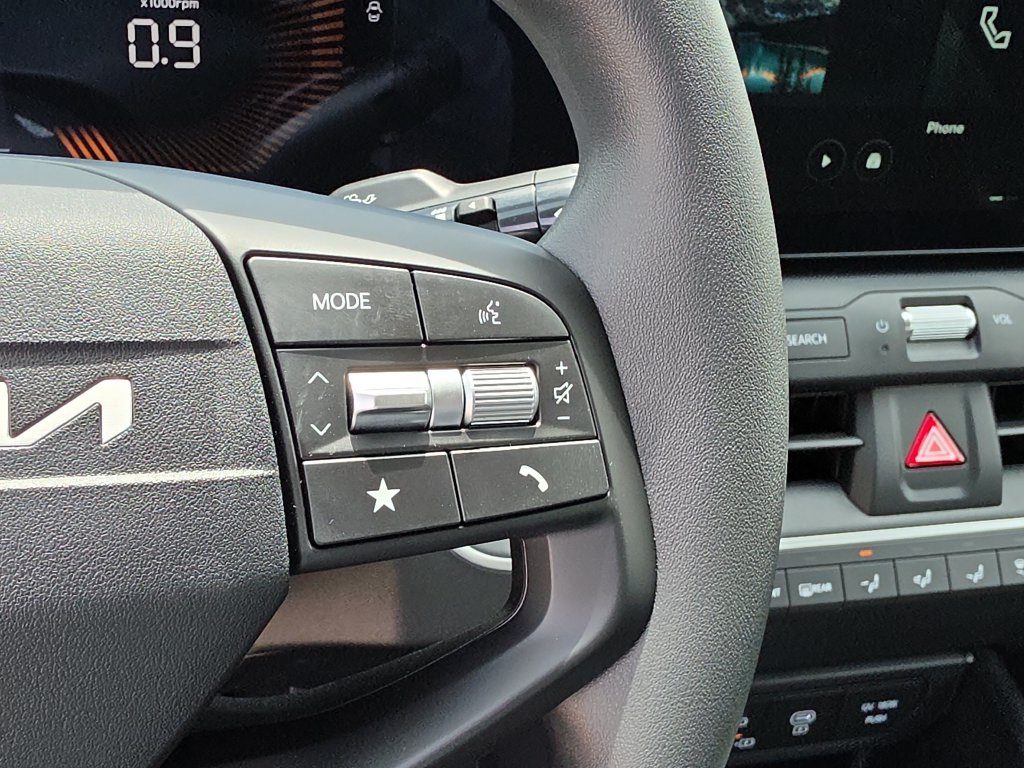 New 2026 Kia K4 FWD image 30