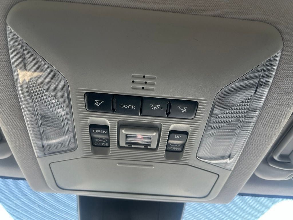Used 2021 Toyota RAV4 XLE w/ Convenience Package FWD image 35