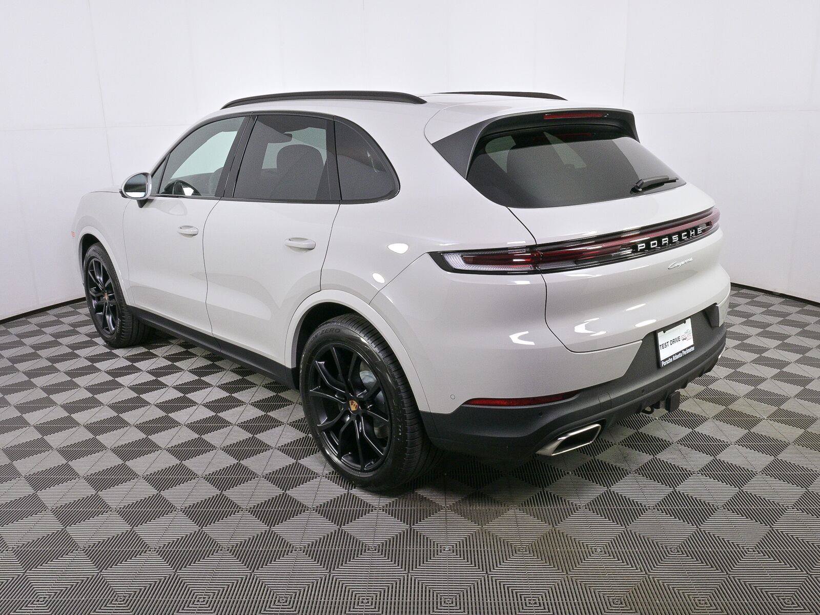 New 2026 Porsche Cayenne AWD/4WD image 3