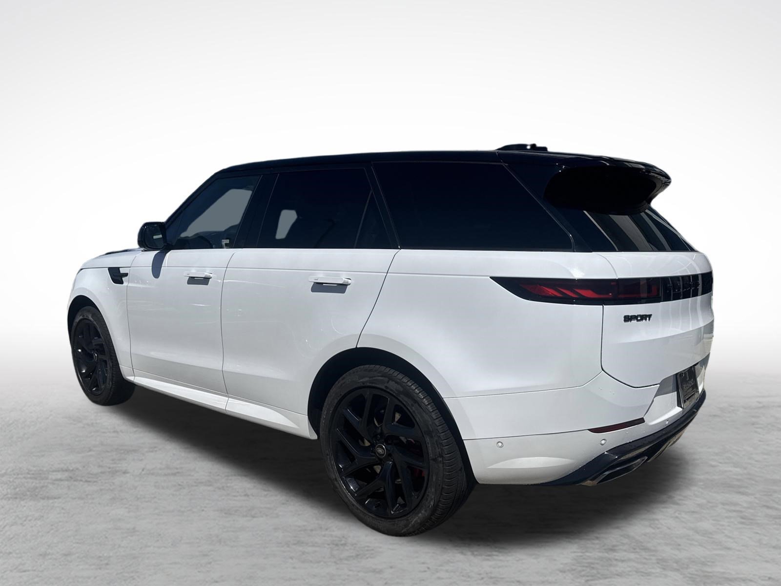 Used 2024 Land Rover Range Rover Sport Dynamic SE image 3