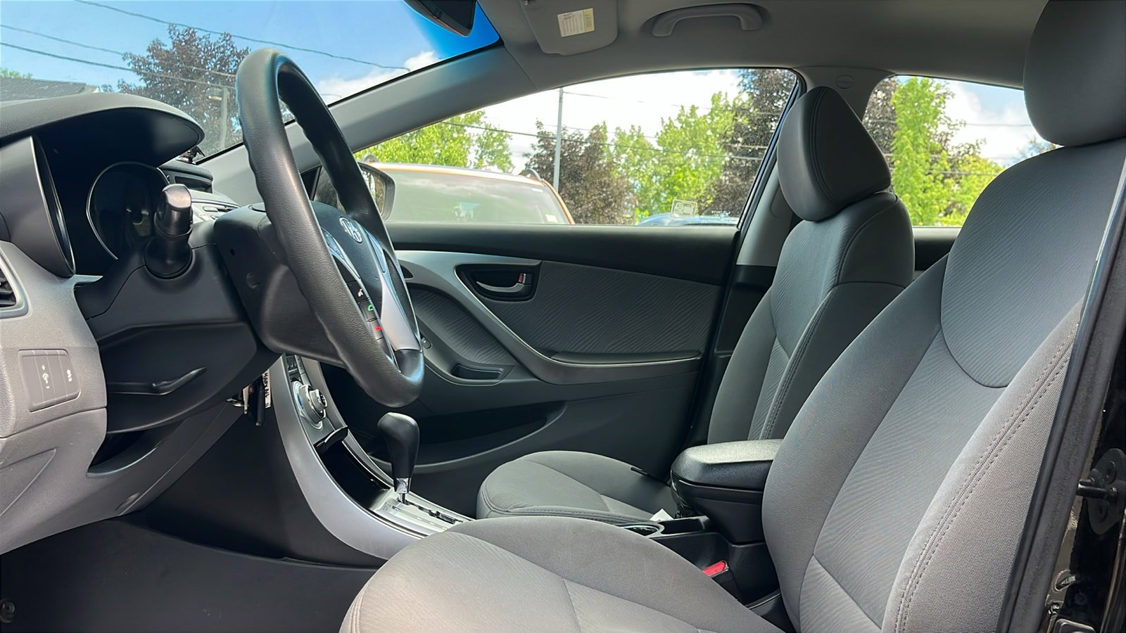 Used 2011 Hyundai Elantra GLS w/ Preferred Equipment Pkg 3 FWD image 11
