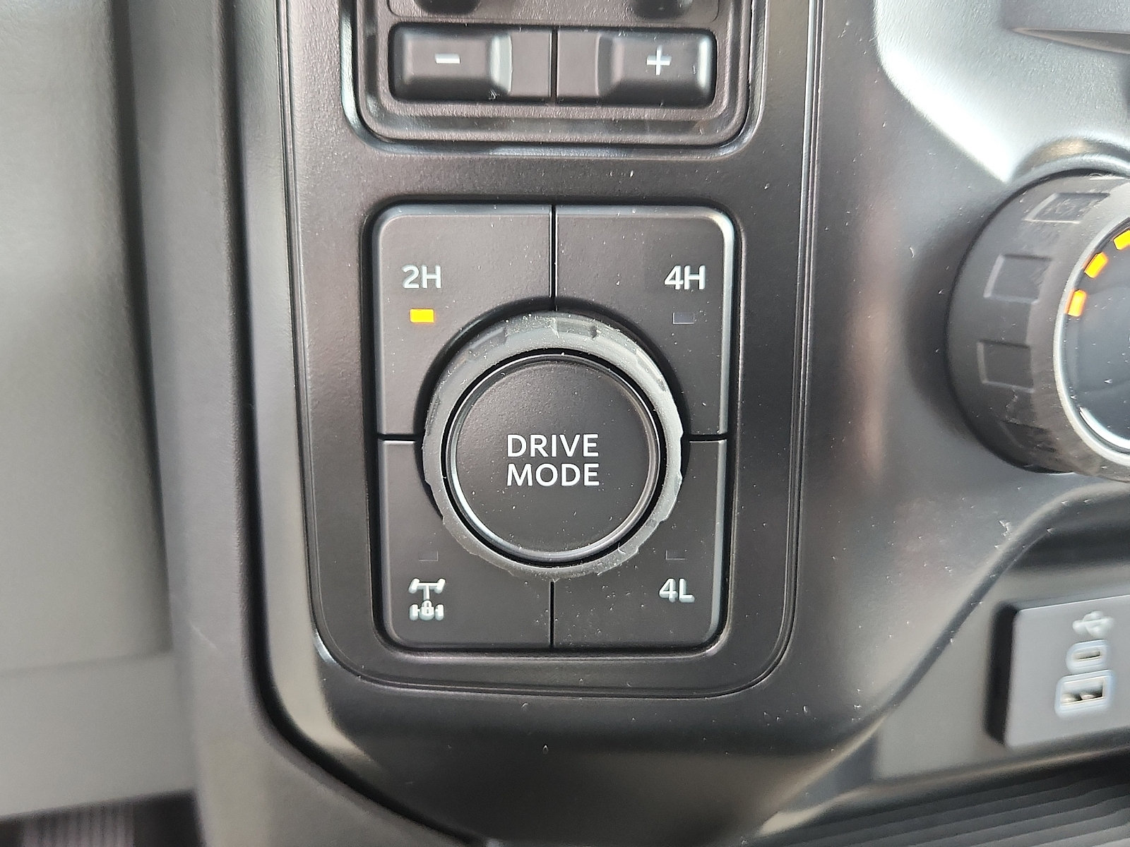 New 2026 Ford F250 XL AWD/4WD image 14