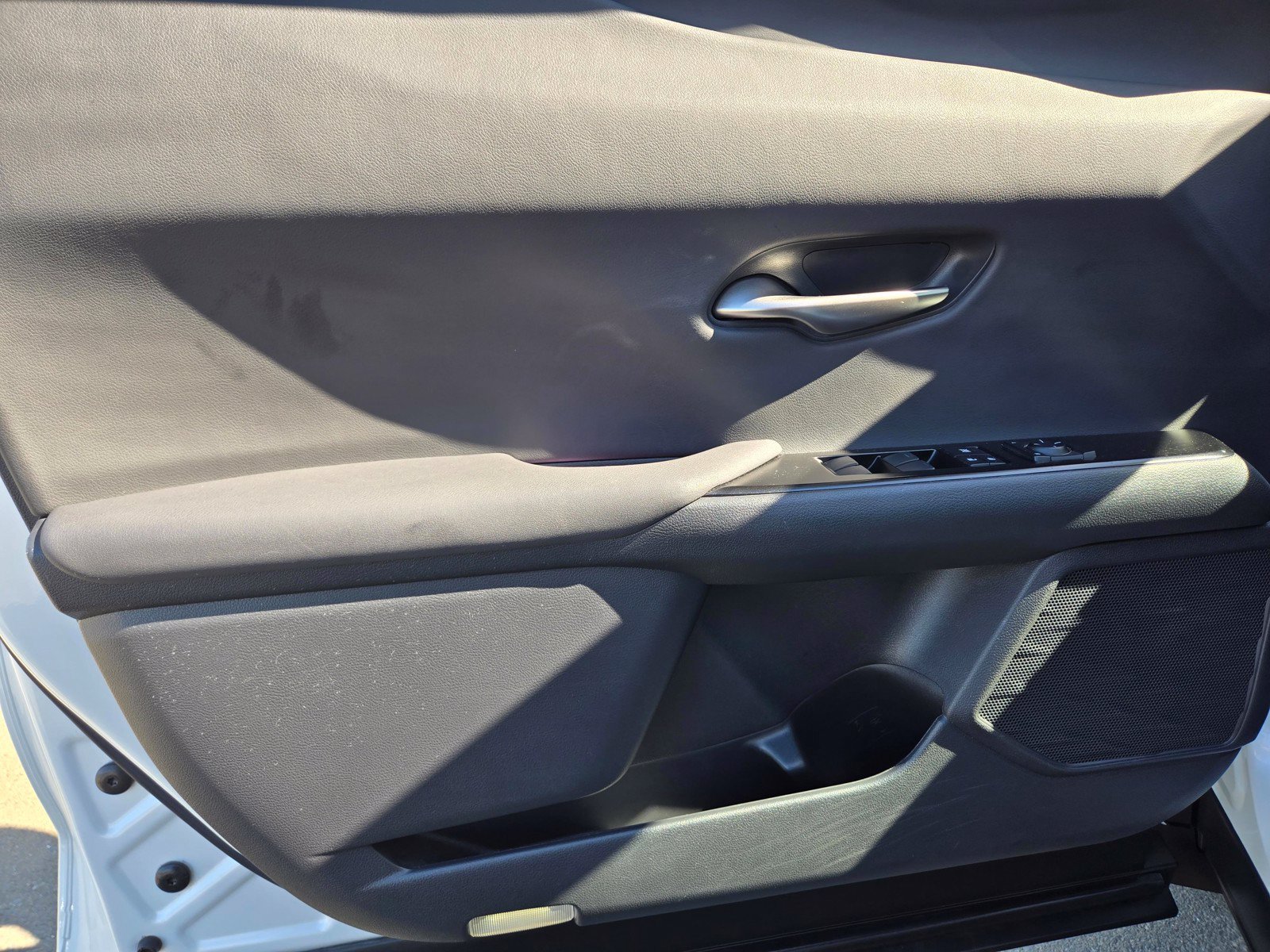 Used 2022 Lexus UX 200 w/ Accessory Package (Z2) FWD image 15