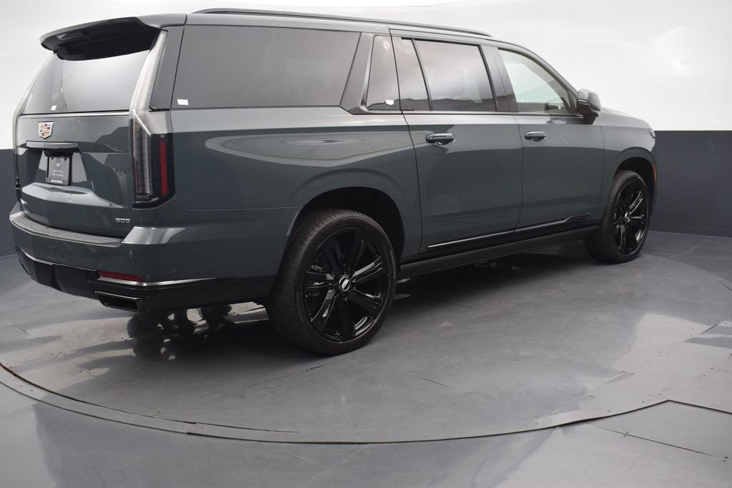 Certified 2026 Cadillac Escalade ESV Sport w/ Touring Package AWD/4WD image 6