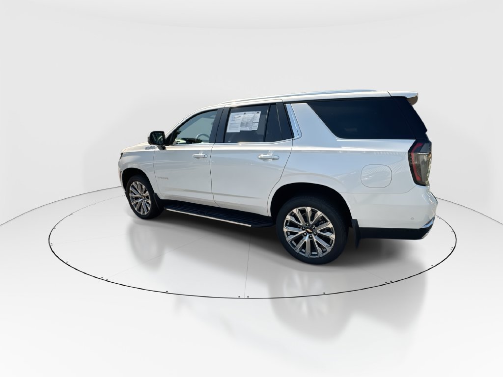 Used 2025 Chevrolet Tahoe High Country AWD/4WD image 6