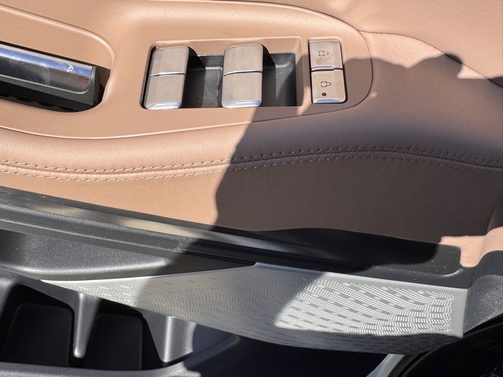 New 2025 Lincoln Navigator Black Label image 17