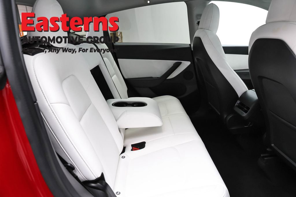 Used 2021 Tesla Model Y Long Range image 18