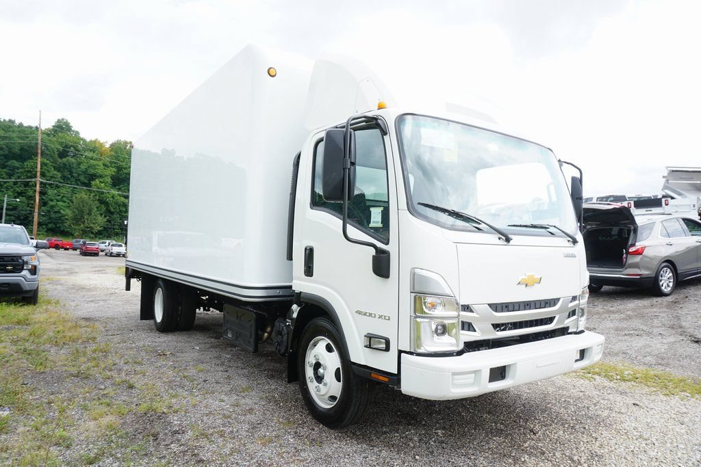 New 2024 Chevrolet Low Cab Forward 4500 XD RWD image 14