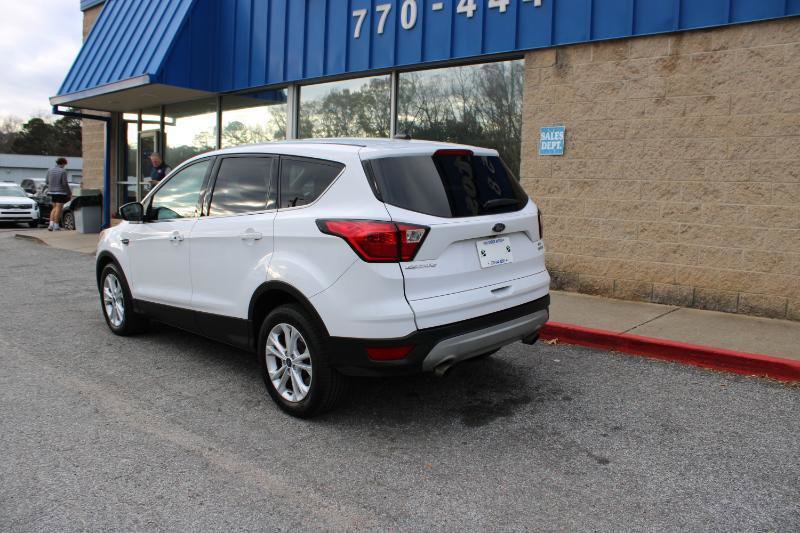 Used 2019 Ford Escape SE FWD image 6