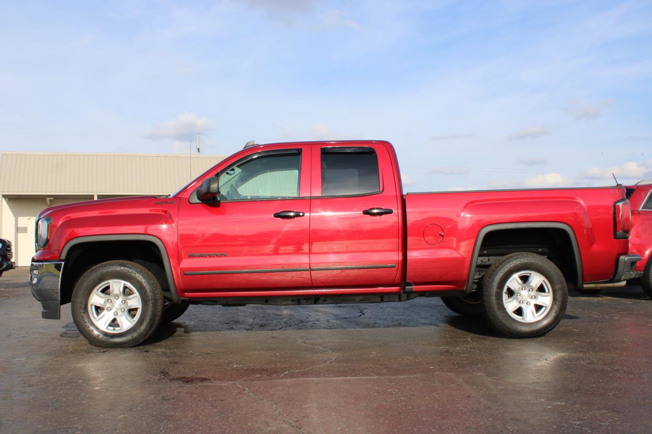Used 2018 GMC Sierra 1500 SLT w/ SLT Premium Package image 12