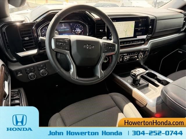 Used 2025 Chevrolet Silverado 1500 LT Trail Boss w/ Convenience Package II image 12