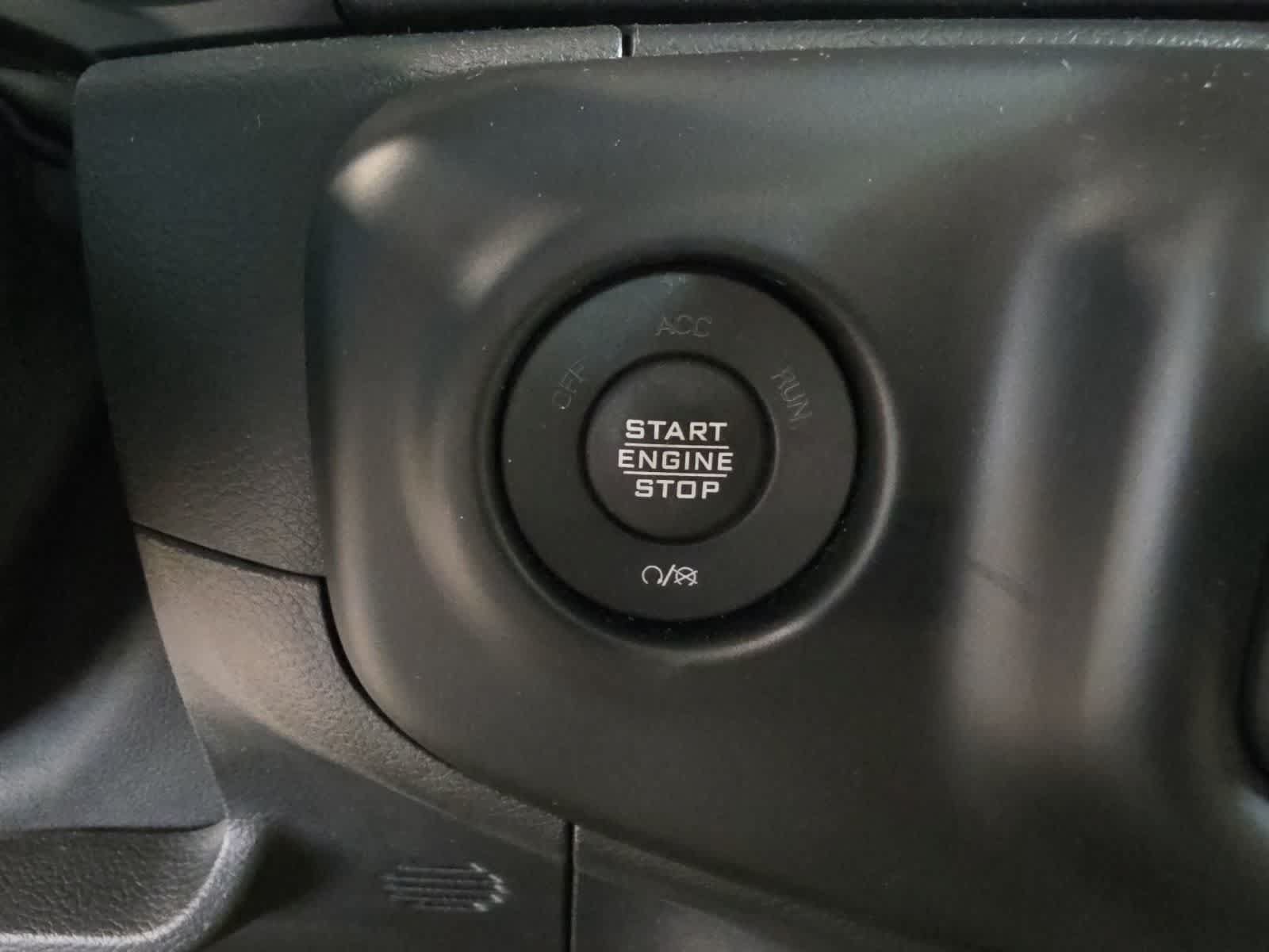 Used 2021 Jeep Gladiator Mojave w/ Dual Top Group AWD/4WD image 28