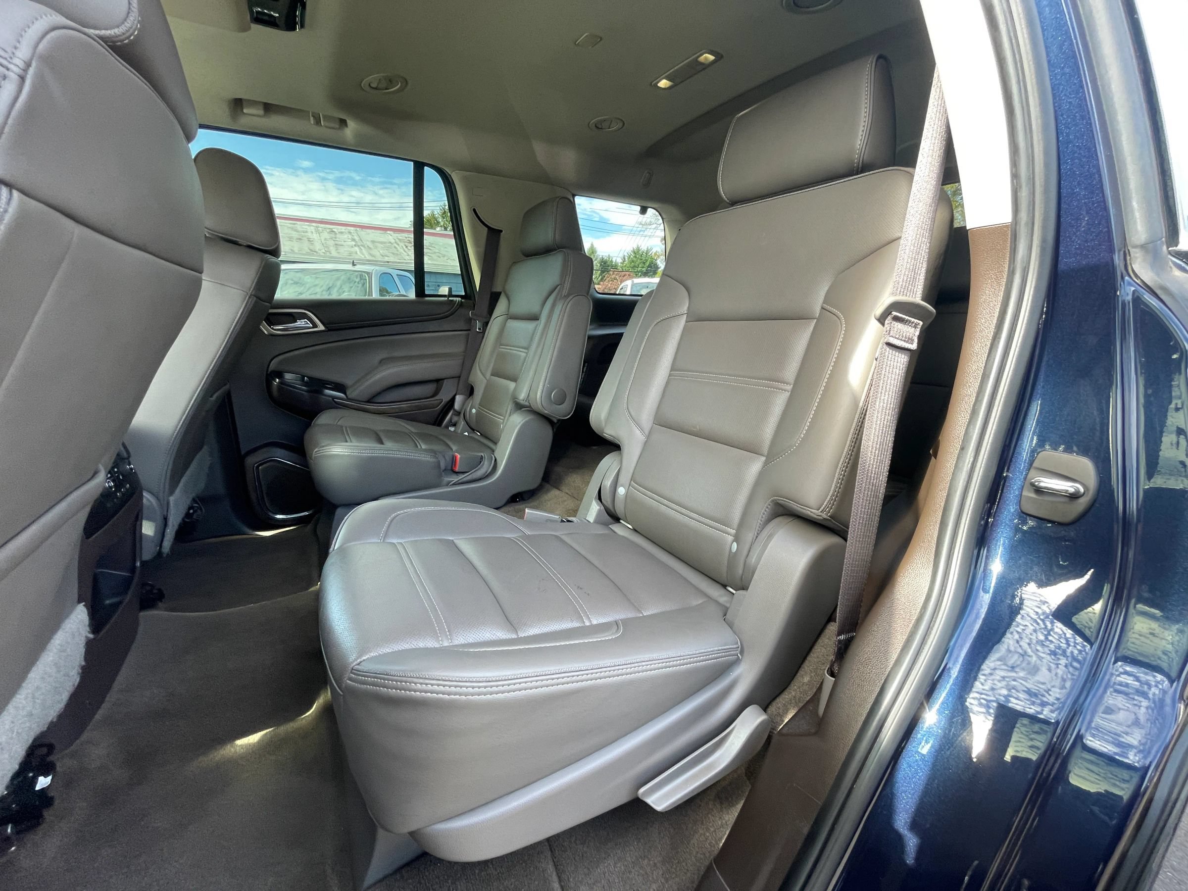 Used 2018 GMC Yukon Denali w/ Open Road Package AWD/4WD image 23