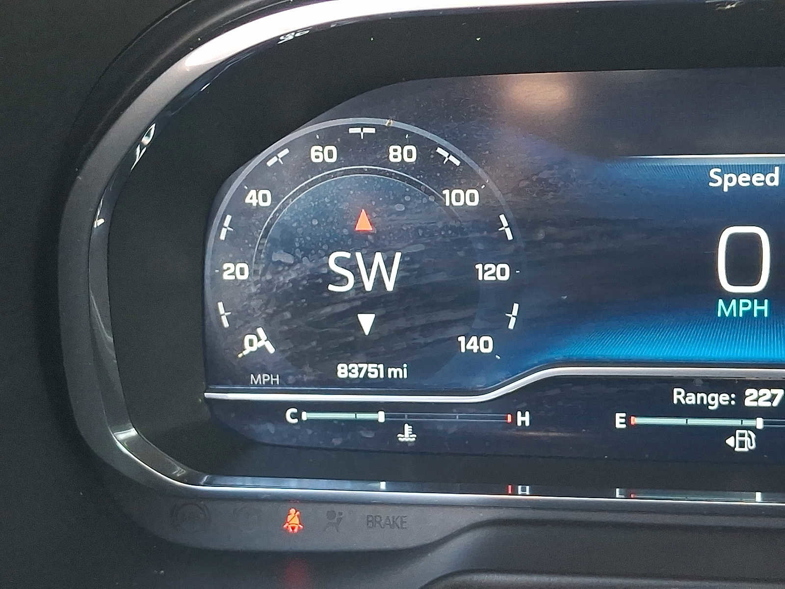 Used 2022 Chevrolet Suburban RST w/ Luxury Package image 23