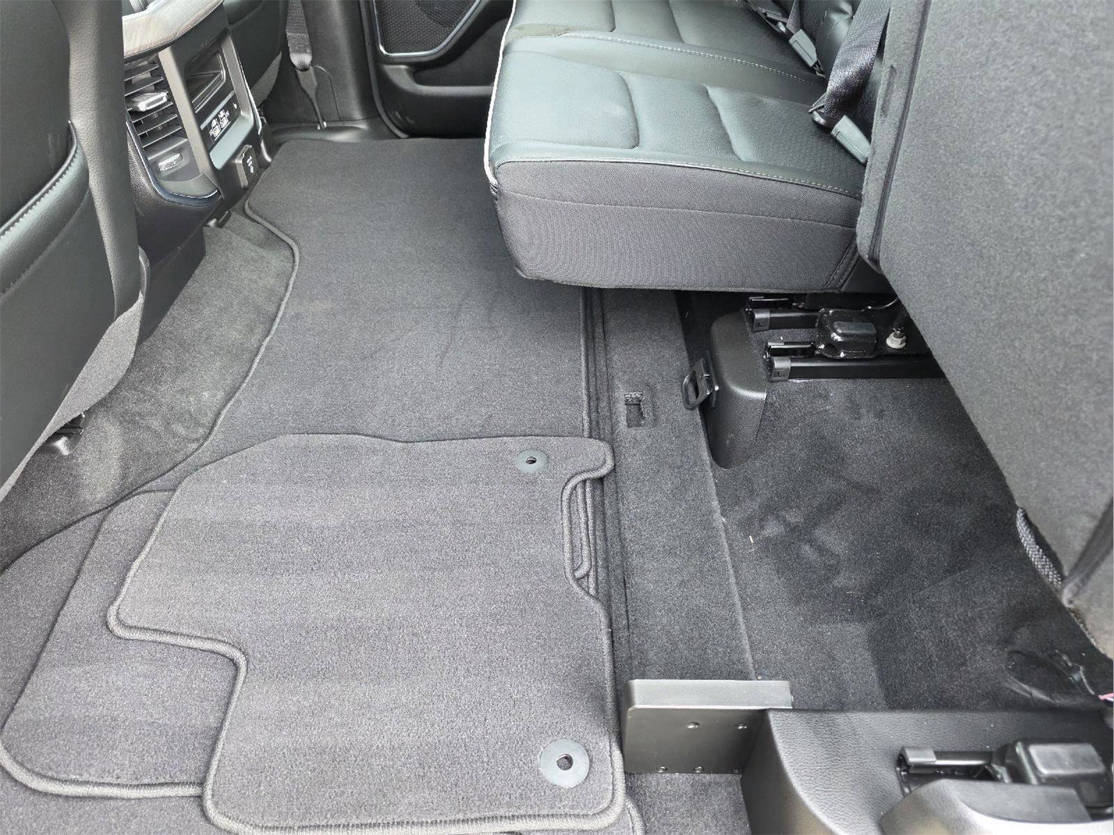 Used 2025 RAM 1500 Laramie w/ Sport Appearance Package image 26