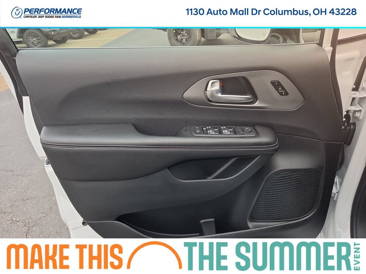 New 2027 Chrysler Pacifica Select w/ Family Tech Group AWD/4WD image 19