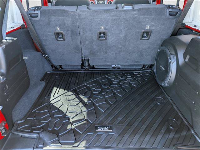 Used 2018 Jeep Wrangler Unlimited Rubicon w/ Safety Group AWD/4WD image 6