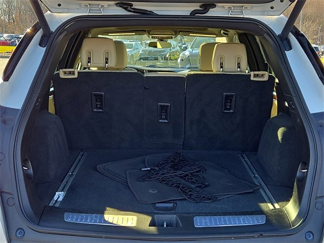 Used 2017 Cadillac XT5 Luxury w/ Driver Awareness Package image 30